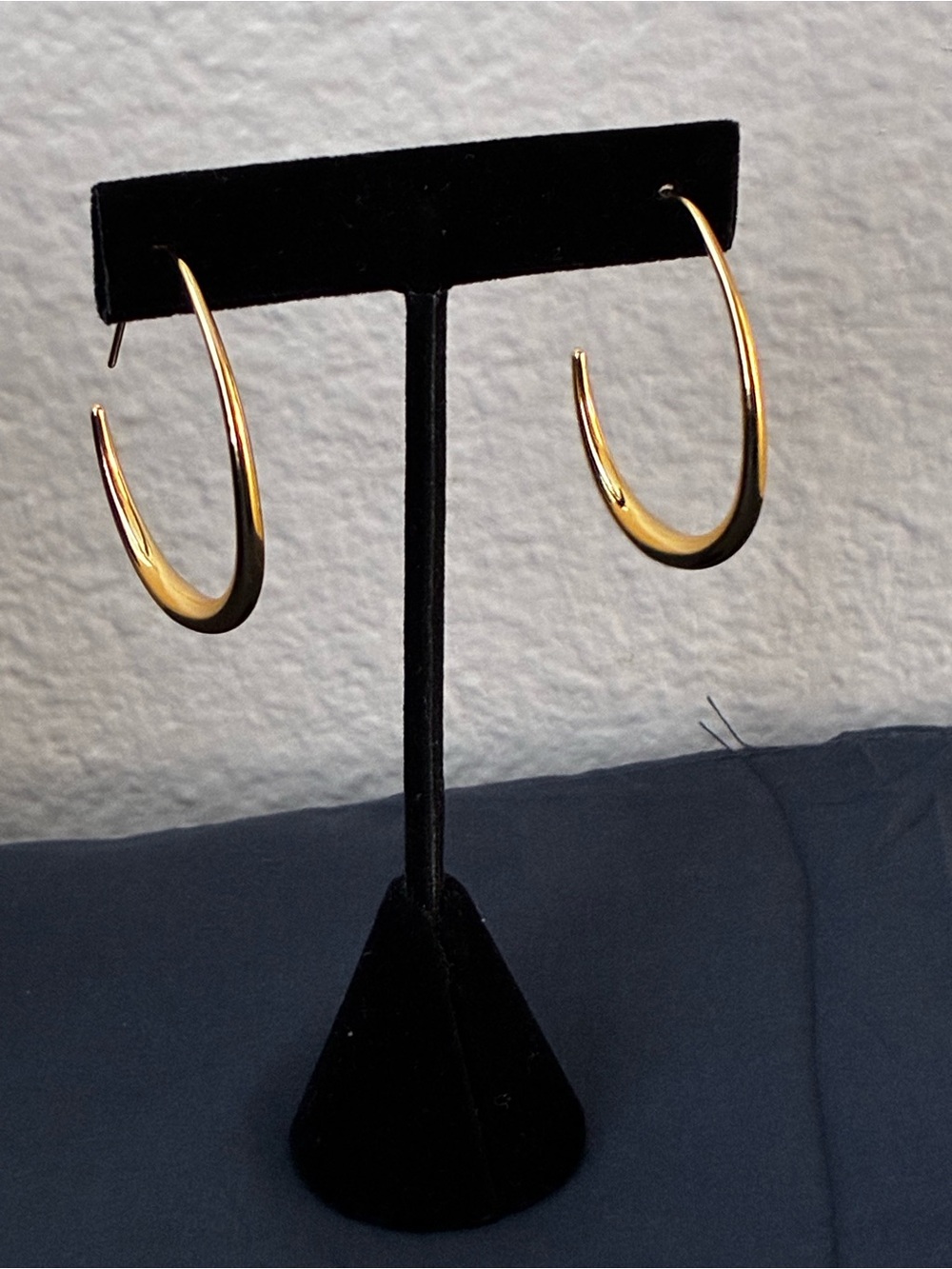 Gold Tone Curved Hoop Earrings - Picture 4 of 6